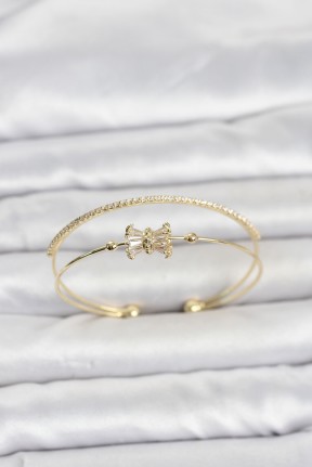 Pirinç Gold Renk Baget Zirkon Taşlı Objeli Kadın Bileklik Pirinç Gold Renk Baget Zirkon Taşlı Objeli Kadın Bileklik