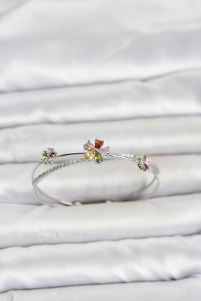 Pirinç Gümüş Renk Renkli çiçek Model Kadın Bileklik Pirinç Gümüş Renk Renkli çiçek Model Kadın Bileklik