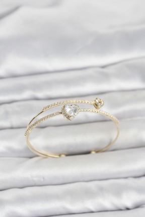 Pirinç Gold Renk Kalp Model Zirkon Taşlı Kadın Bileklik Pirinç Gold Renk Kalp Model Zirkon Taşlı Kadın Bileklik
