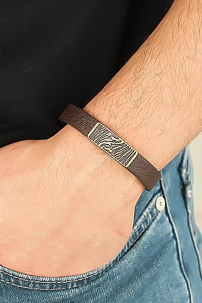 Eskitme Metal Zebra Aksesuarlı Kahverengi Deri Erkek Bileklik Eskitme Metal Zebra Aksesuarlı Kahverengi Deri Erkek Bileklik