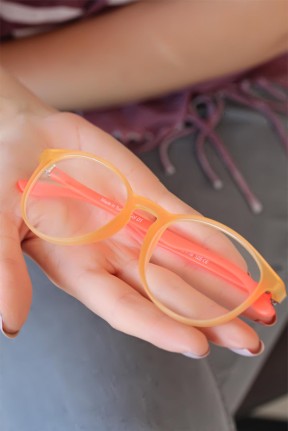 Sarı Renk Oval Turuncu Renk Bayan Gözlük Sarı Renk Oval Turuncu Renk Bayan Gözlük